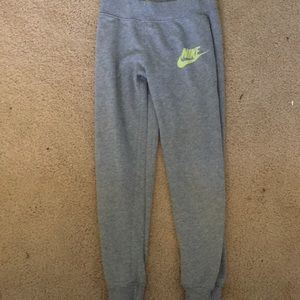 Nike pro joggers